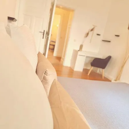 Bauernhofvilla Für Frauen - Women Only Apartment